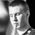 Я Мегатрон, 25, из Санкт-Петербурга, ищу знакомство для общения