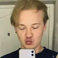 Максим из Красногорска, мне 21, познакомлюсь для постоянных отношений