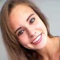 Стелла из Новоайдара, мне 18, познакомлюсь для вирта