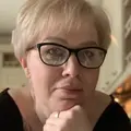 Я Лена, 48, из Санкт-Петербурга, ищу знакомство для приятного времяпровождения