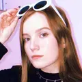 Я Лиза, 19, из Екатеринбурга, ищу знакомства без обязательств