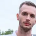 Я Виталий, 23, знакомлюсь для постоянных отношений в Тюмени