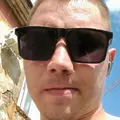 Я Vanchik Miheev, 23, знакомлюсь для общения в Кирове