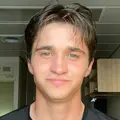 Я Эмиль, 21, из Ейска, ищу знакомства без обязательств