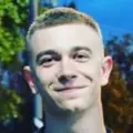 Я Иван, 25, из Санкт-Петербурга, ищу знакомство для на одну ночь