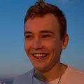 Я Макс, 25, из Геленджика, ищу знакомства на одну ночь