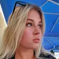 Я Ульяна, 18, из Краснодара, ищу знакомство для приятного времяпровождения