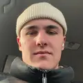 Кирилл из Артема, мне 22, познакомлюсь для приятного времяпровождения