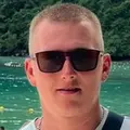 Я Александр, 24, из Советской Гавани, ищу знакомство для секса на одну ночь