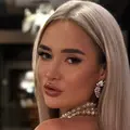 Я Адель, 21, из Геленджика, ищу знакомства без обязательств
