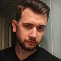 Я Павел, 27, из Киришей, ищу знакомства на одну ночь
