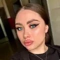 Я Лаура, 25, из Москвы, ищу знакомство для приятного времяпровождения