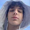 Я Артём, 18, знакомлюсь для приятного времяпровождения в Симферополе