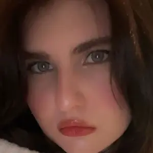 Евгения из Санкт-Петербурга, ищу на сайте открытые отношения