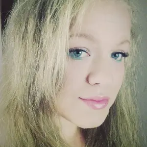 Елена из Шостки, мне 20, познакомлюсь без обязательств