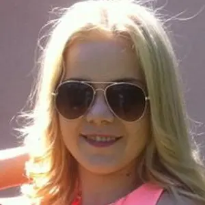 Я Елена, 18, знакомлюсь для регулярного секса в Валдае