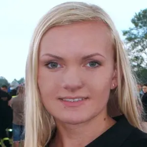 Я Илона, 23, из Первоуральска, ищу знакомство для дружбы