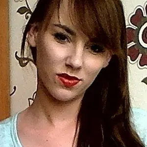Полина из Вольска, мне 22, познакомлюсь для дружбы
