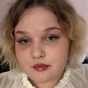 Лена из Москвы, ищу на сайте приятное времяпровождение