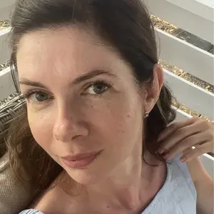 Татьяна из Санкт-Петербурга, мне 40, познакомлюсь для приятного времяпровождения