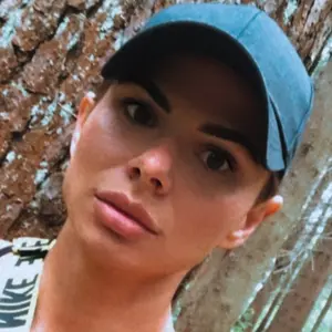 Марина из Ярцева, ищу на сайте приятное времяпровождение