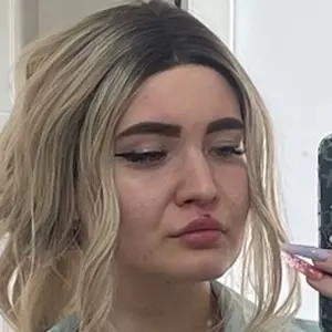 Алина из Новороссийска, мне 21, познакомлюсь для постоянных отношений