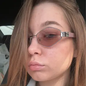 Я Вероника, 25, из Волгограда, ищу знакомства на одну ночь