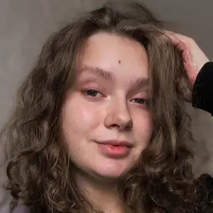 Виктория из Екатеринбурга, ищу на сайте приятное времяпровождение