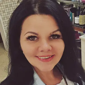 Я Алёна, 42, из Симферополя, ищу знакомство для приятного времяпровождения