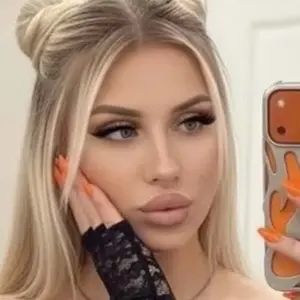 Эля из Ростова-на-Дону, ищу на сайте дружбу