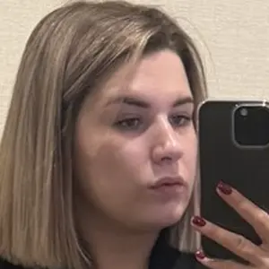 Алёна из Екатеринбурга, ищу на сайте дружбу