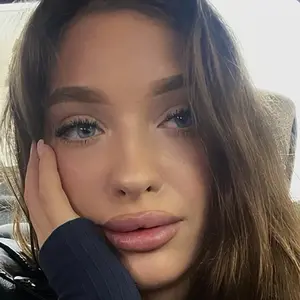 Я Эмилия, 25, из Старого Оскола, ищу знакомство для дружбы