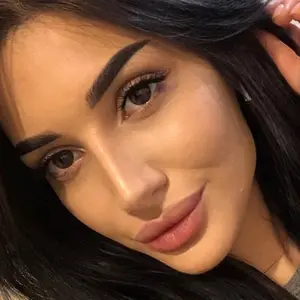 Я Alina, 19, из Сургута, ищу знакомство для дружбы