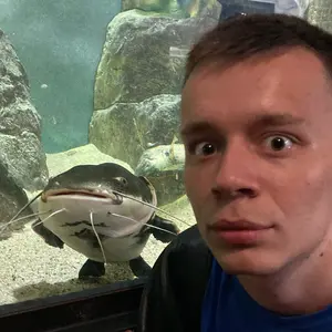 Я Антон, 23, из Москвы, ищу знакомство для без обязательств