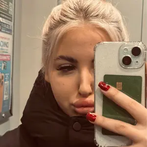 Ksenia из Белгорода, ищу на сайте вирта