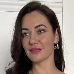 Я Ника, 36, из Санкт-Петербурга, ищу знакомства без обязательств