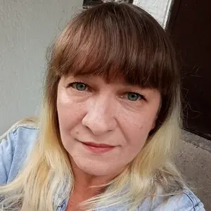 Марина из Белова, ищу на сайте постоянные отношения