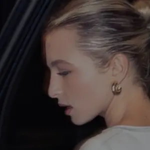 Я Агния, 30, знакомлюсь для общения в Москве