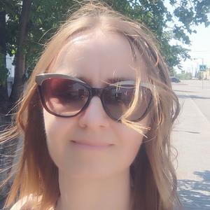 Я Мари, 40, знакомлюсь для общения в Челябинске