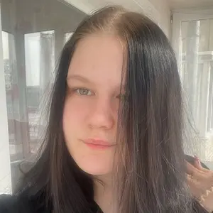 Эмилия из Москвы, мне 19, познакомлюсь для на одну ночь