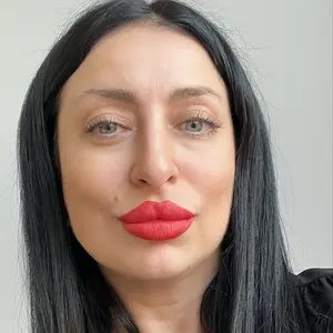 Я Ирина, 41, из Москвы, ищу знакомство для приятного времяпровождения