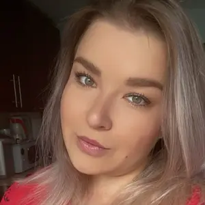 Ирина из Владивостока, ищу на сайте общение