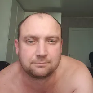Дмитрий из Тосно, ищу на сайте секс на одну ночь