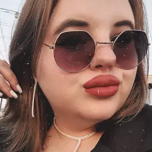 Маргаритта из Челябинска, ищу на сайте приятное времяпровождение