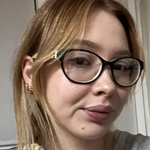 Я Полина, 21, знакомлюсь для вирта в Казани