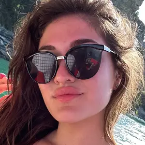 Я Алиса, 25, из Москвы, ищу знакомство для совместных путешествий