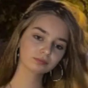 Аня из Москвы, мне 24, познакомлюсь на одну ночь