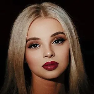 Я Александра, 21, знакомлюсь для общения в Туле