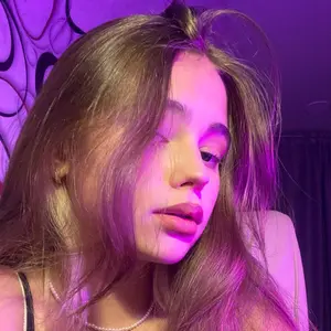 Я Вероника, 23, знакомлюсь для постоянных отношений в Томске