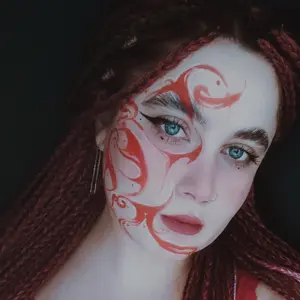 Я Lizz, 24, знакомлюсь без обязательств в Томске